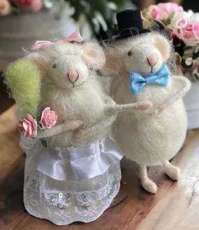 Bride and Groom Wedding Mice Wedding Cake Topper Bride Shower Wedding Gift For Wedding Couple