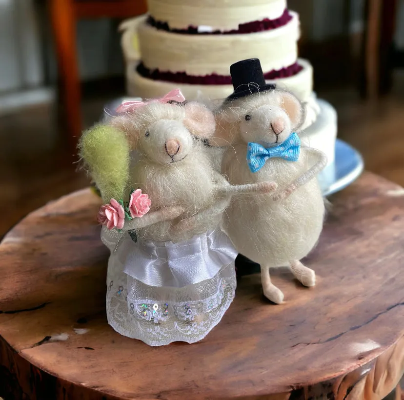 Bride and Groom Wedding Mice Wedding Cake Topper Bride Shower Wedding Gift For Wedding Couple
