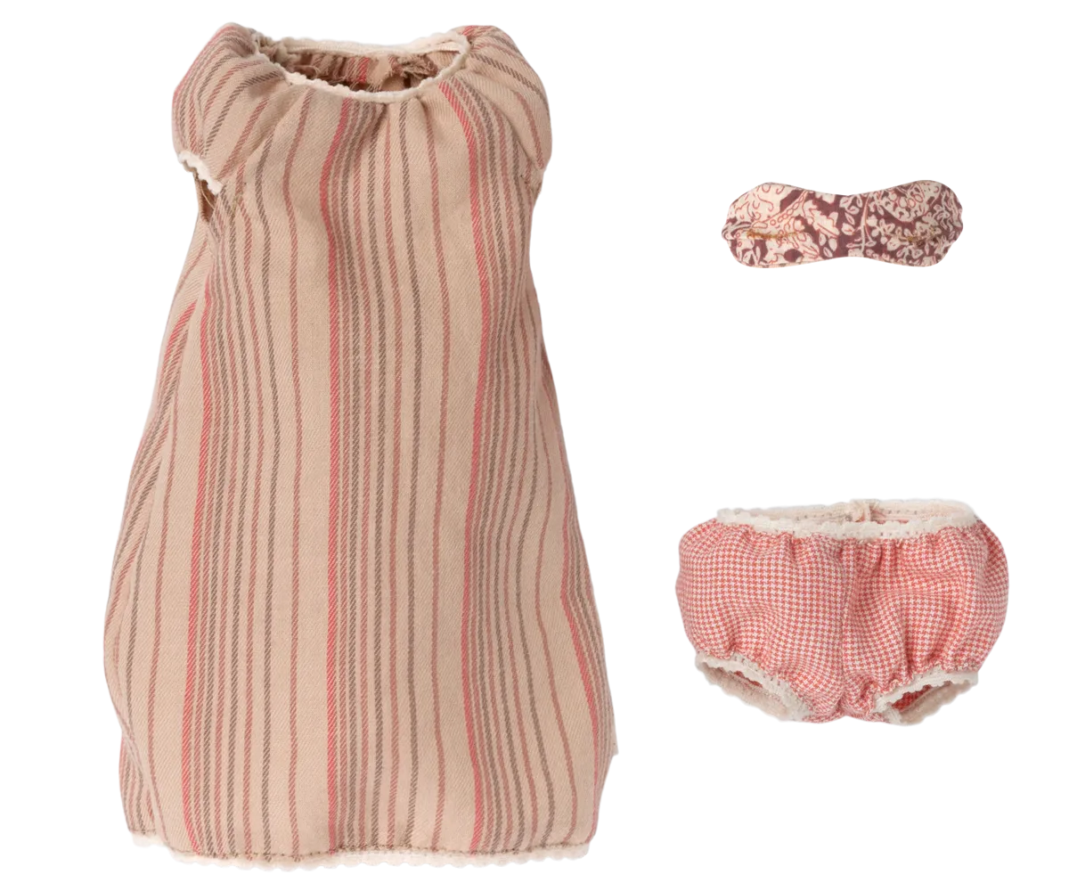 Nightgown, Medium Mouse