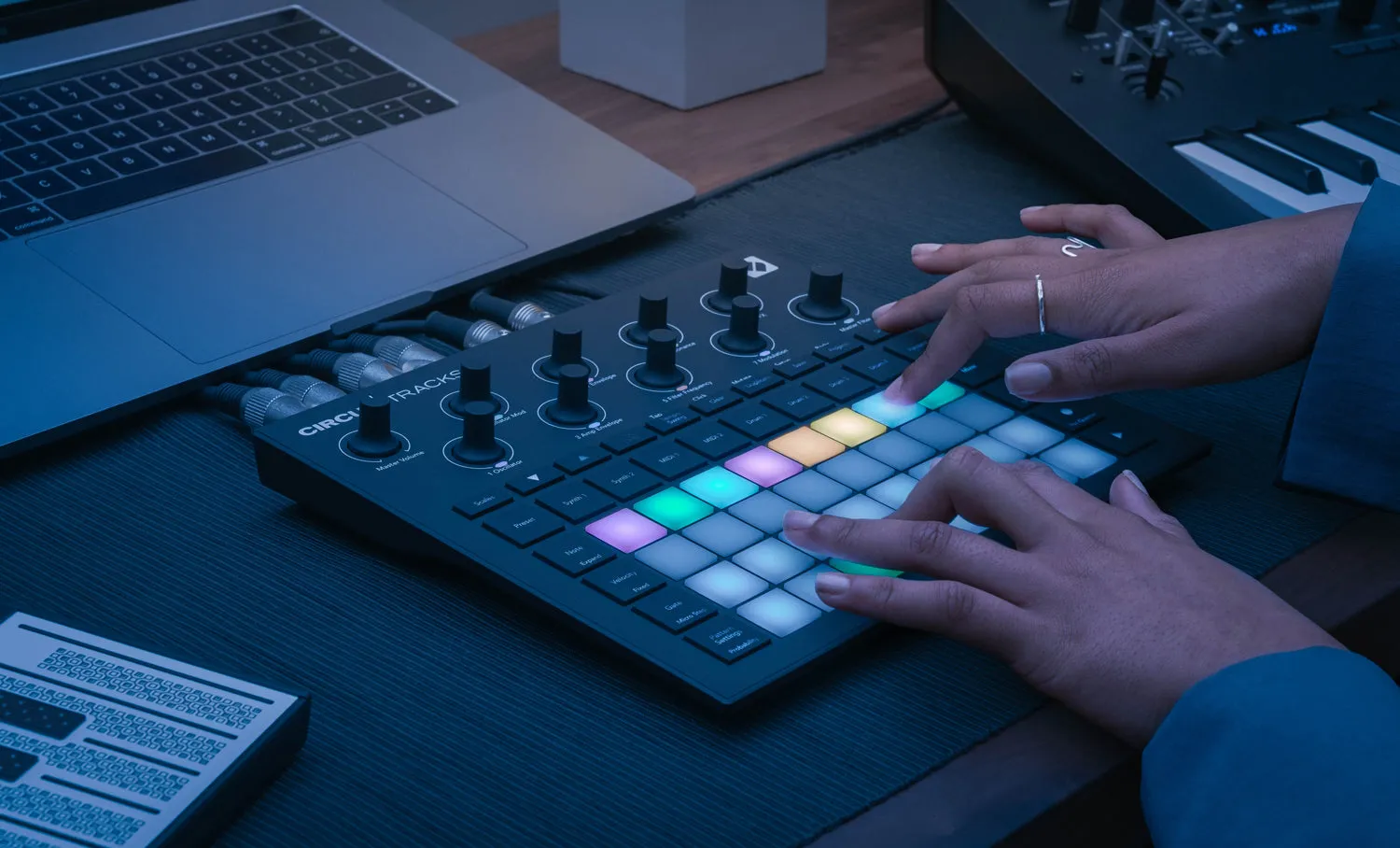 Novation Circuit - Tracks Standalone Groovebox