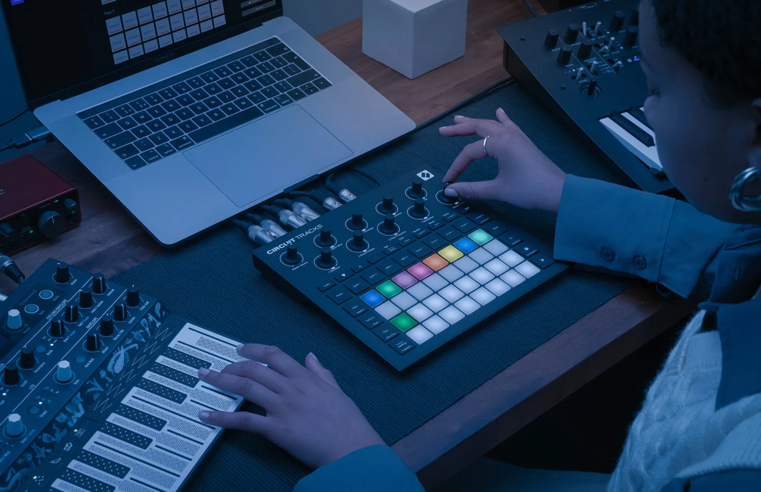 Novation Circuit - Tracks Standalone Groovebox