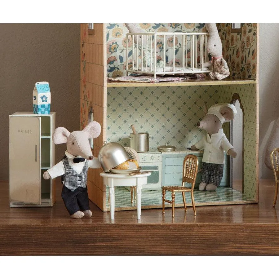 Side Table, Mouse
