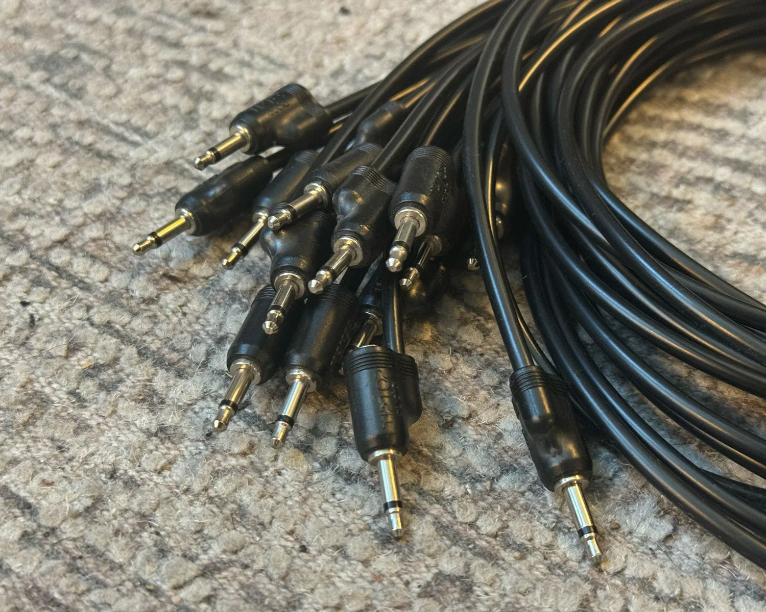 Tiptop Audio Black Stackcable 90cm x 15